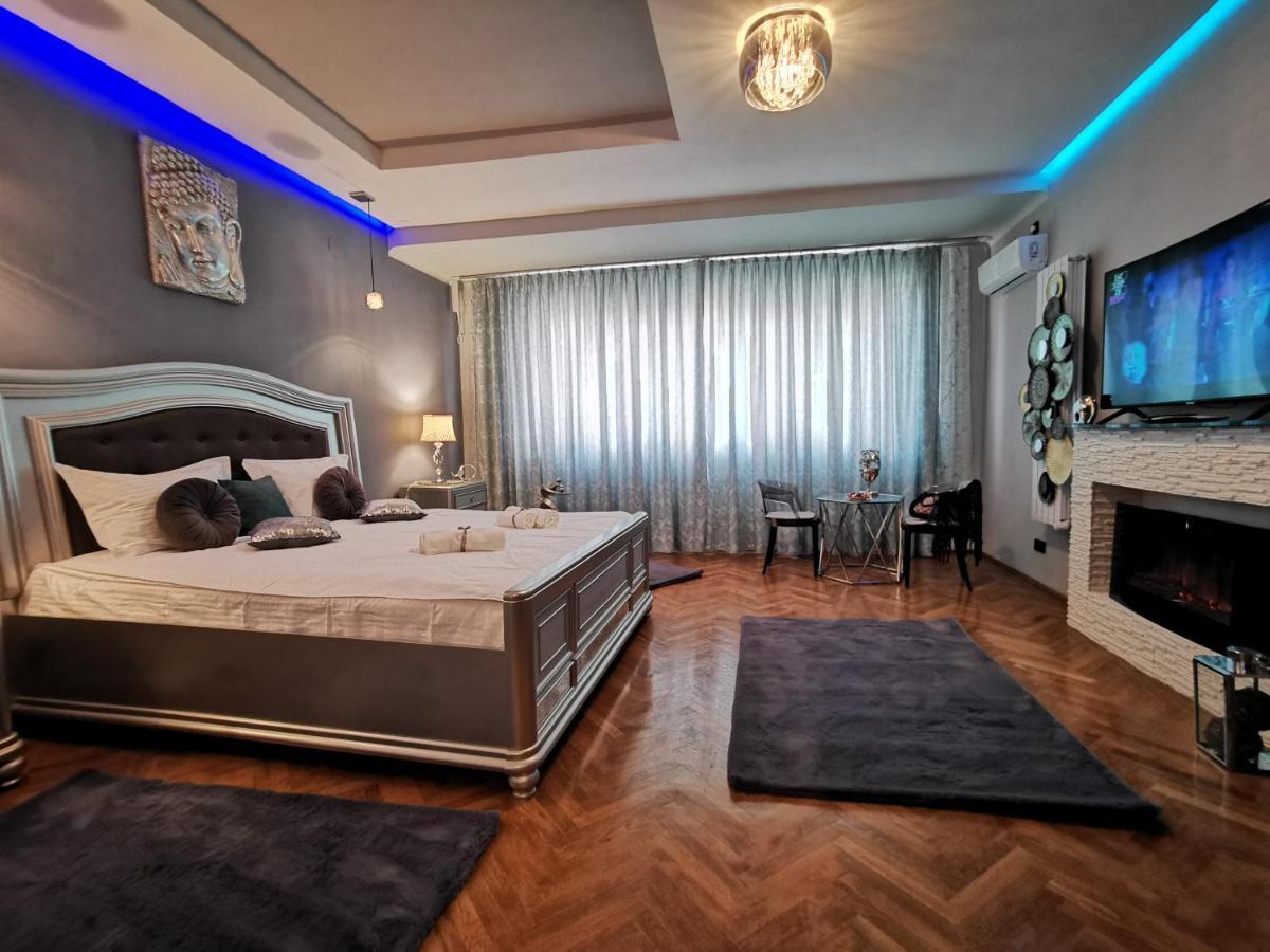 Crystal Central Apartment Брашов Екстериор снимка