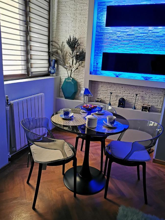 Crystal Central Apartment Брашов Екстериор снимка