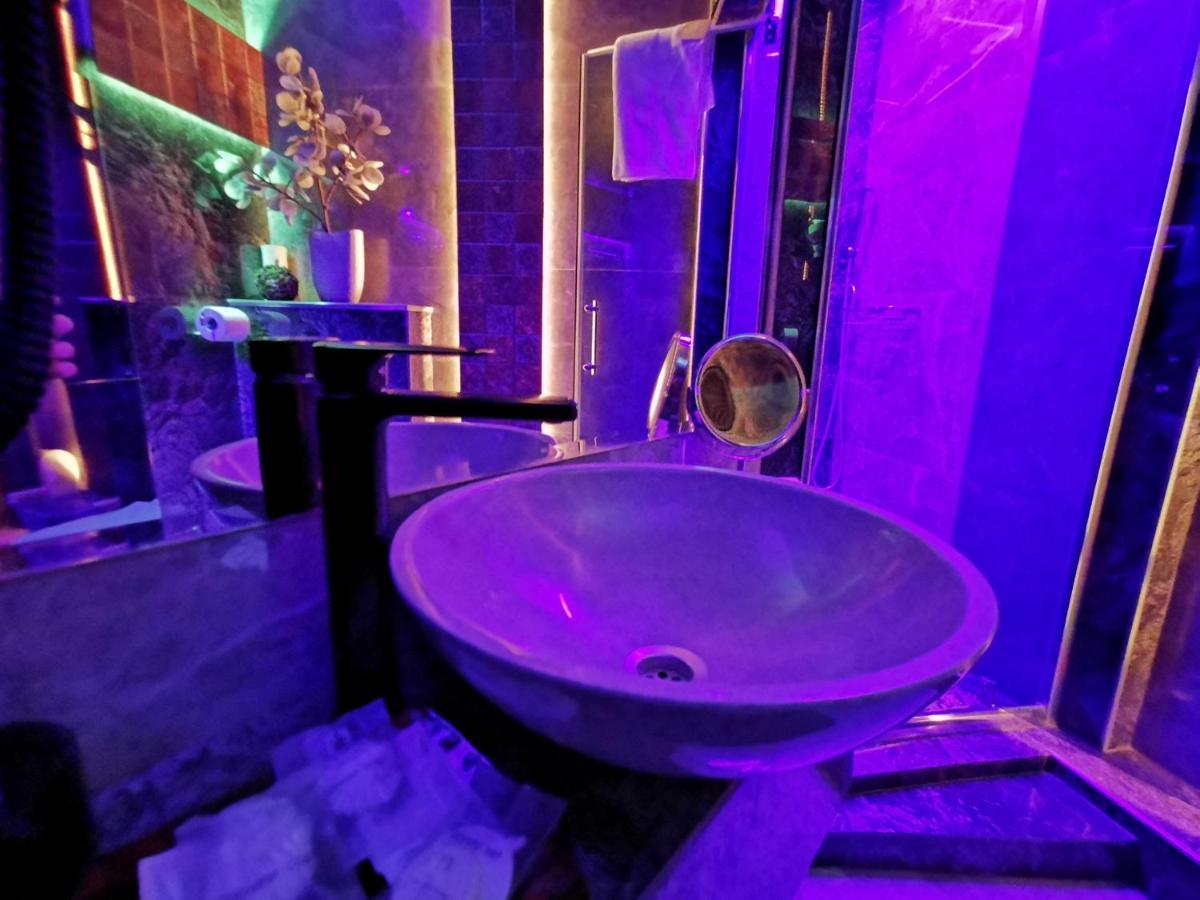 Crystal Central Apartment Брашов Екстериор снимка