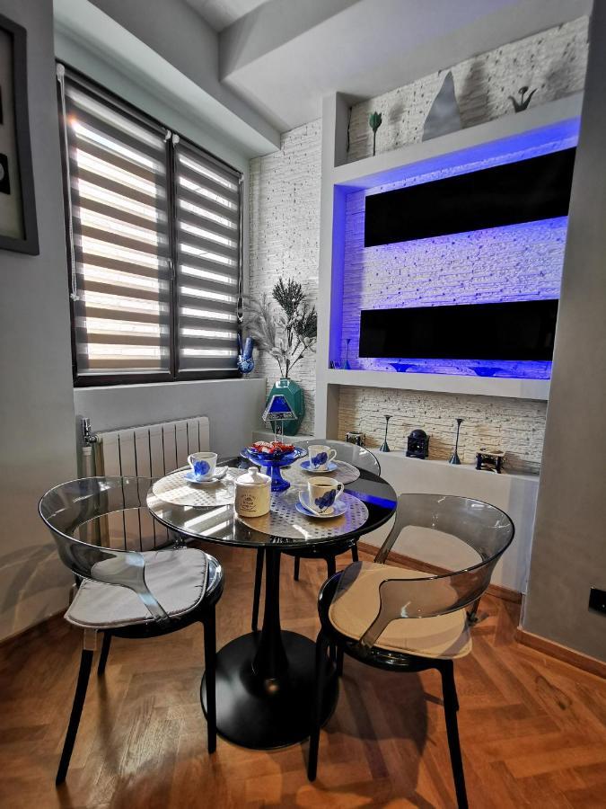 Crystal Central Apartment Брашов Екстериор снимка